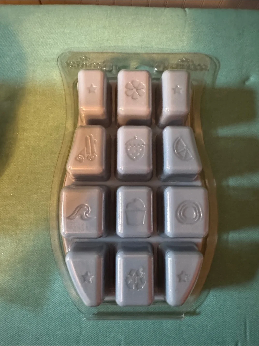 Scentsy Fluffy Fleece Brick - Light Blue and Maroon